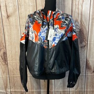 Nike Plus Size Women’s Cropped Windbreaker  -Size 1x Brand New